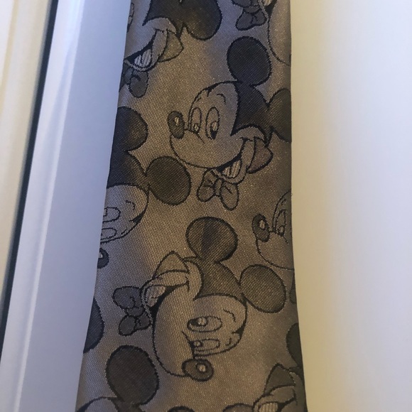 Vintage Mickey Mouse Tie - Picture 4 of 6
